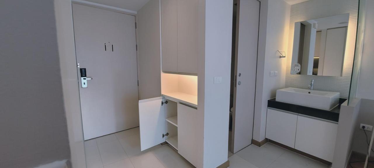 Twenty Three Residence Bangkok Extérieur photo