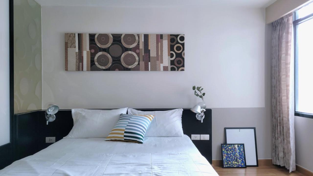 Twenty Three Residence Bangkok Extérieur photo