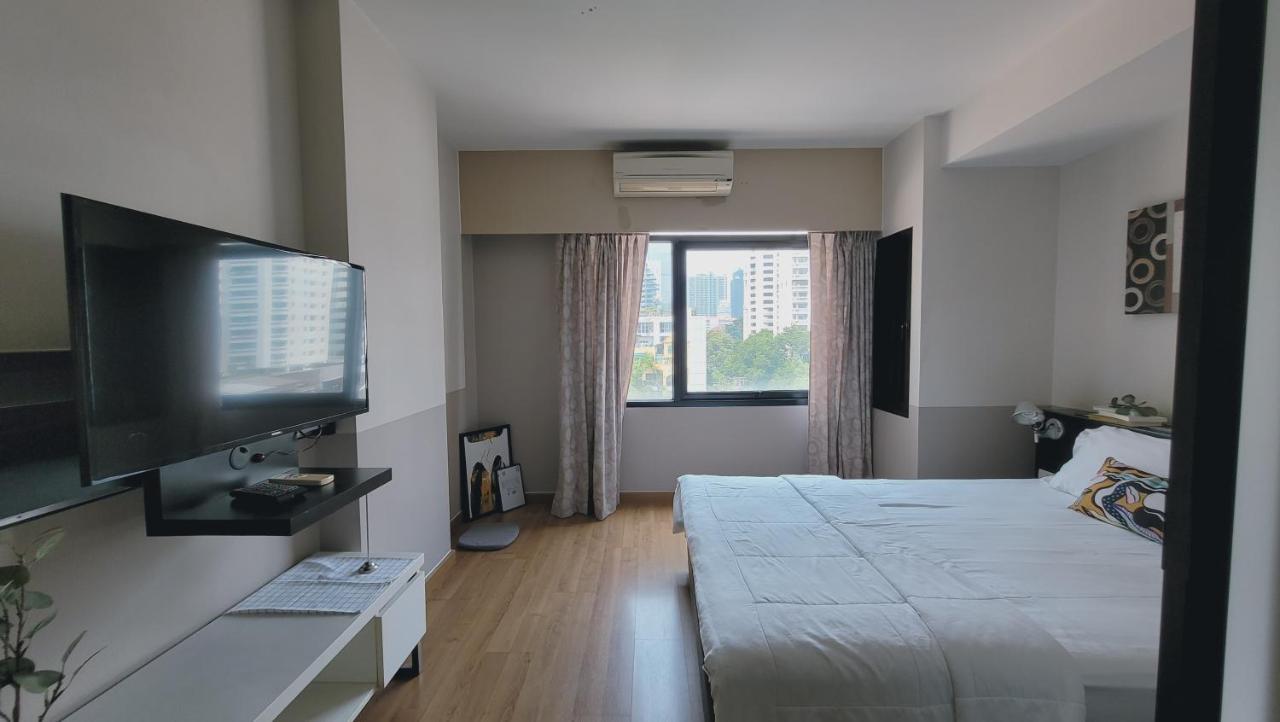 Twenty Three Residence Bangkok Extérieur photo