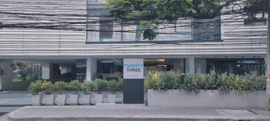 Twenty Three Residence Bangkok Extérieur photo